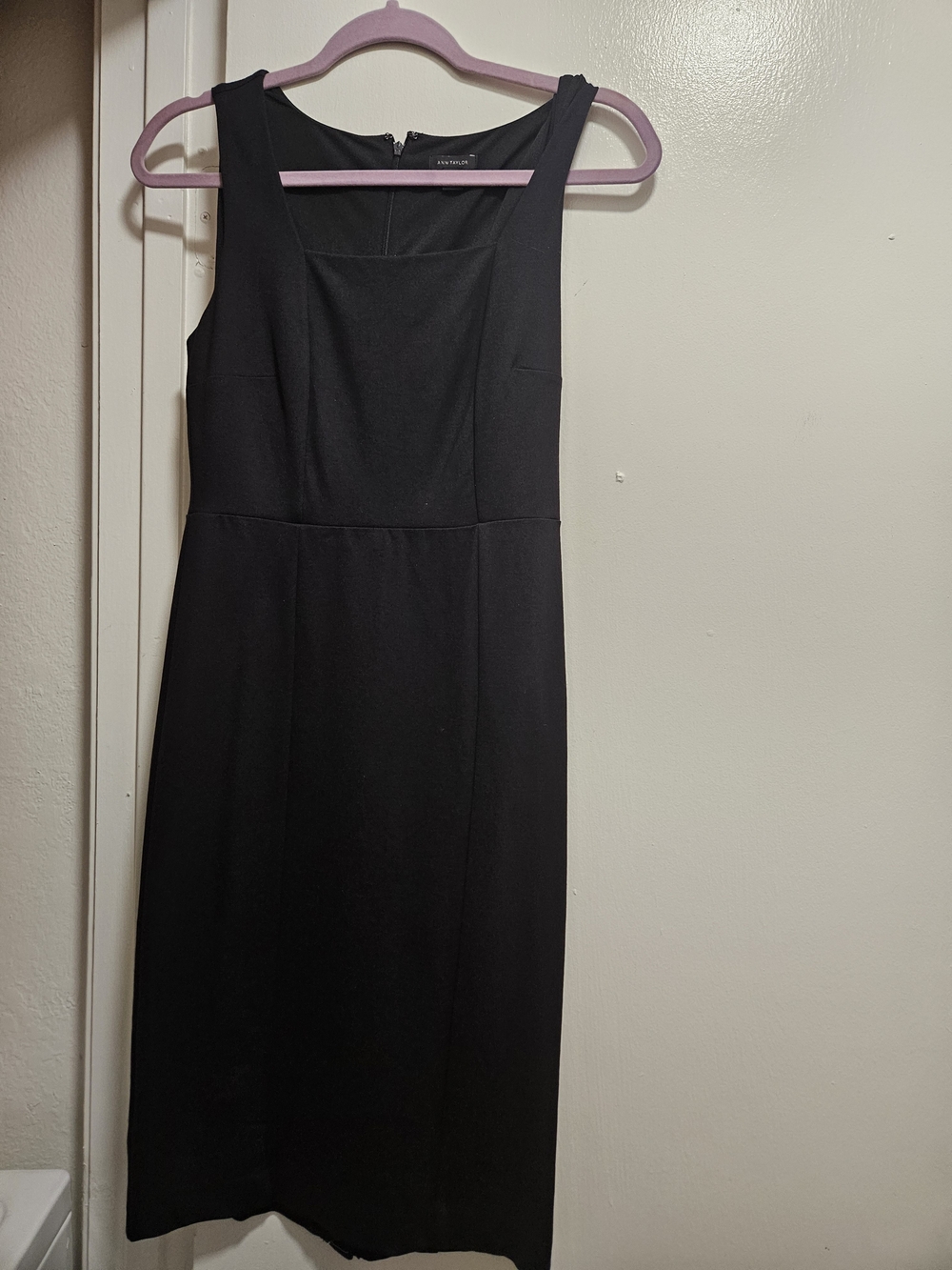Ann Taylor Black Sleeveless Midi Sheath Dress